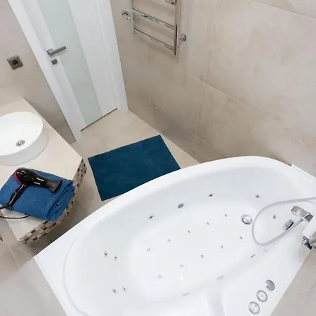 3 Jakuzzi New Mińsk